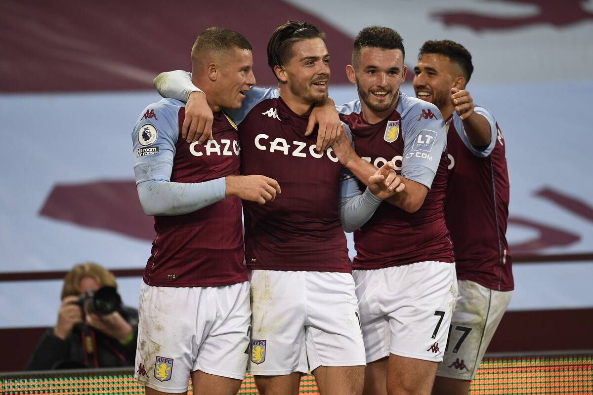 沙特vs阿联酋的下半场比赛因突降暴雨+冰雹暂中断，归赛时间暂未定（沙特与阿联酋之战下半场遭暴雨冰雹打断，复赛时间待定）