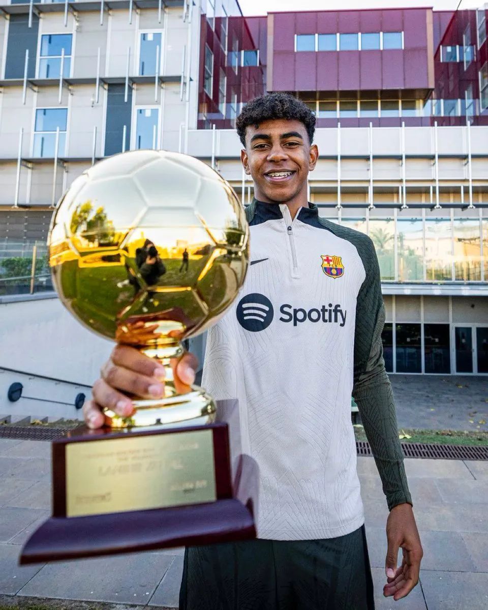 官方：前柏林联主帅费希尔执教美因茨，双方签约到2028年（美因茨官宣前柏林联主帅费希尔上任，合同至2028年）