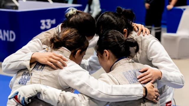 阿斯：德赫亚薪资为队内第二高，球队能否保级决定其留队前景（阿斯：德赫亚薪资队内第二，保级结果将决定其去留）